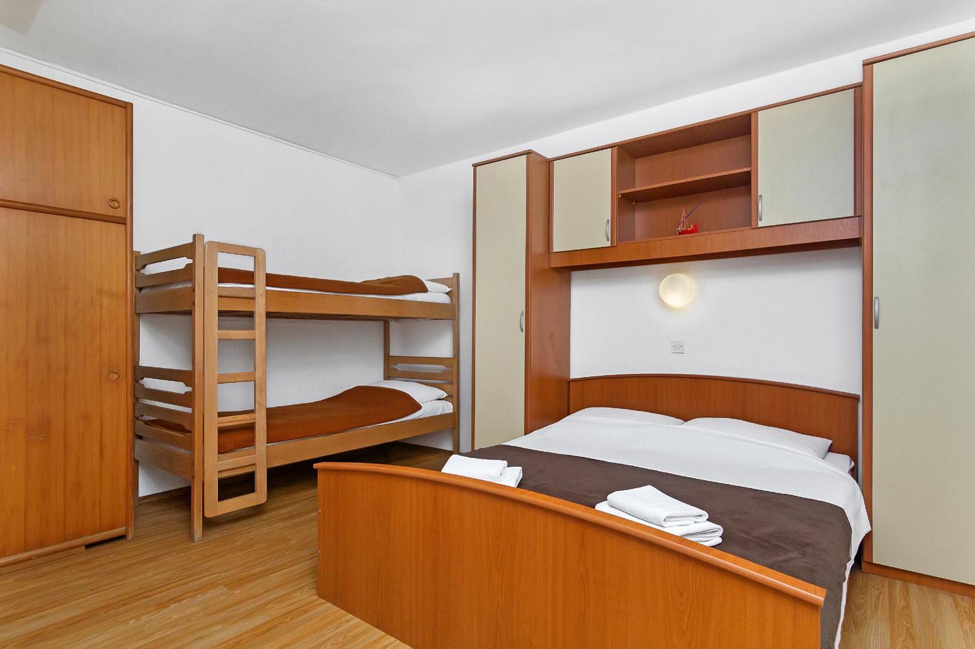 Apartmani Cico Gdinj Экстерьер фото
