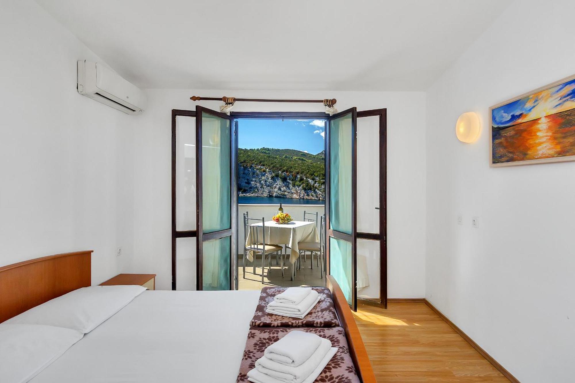 Apartmani Cico Gdinj Экстерьер фото