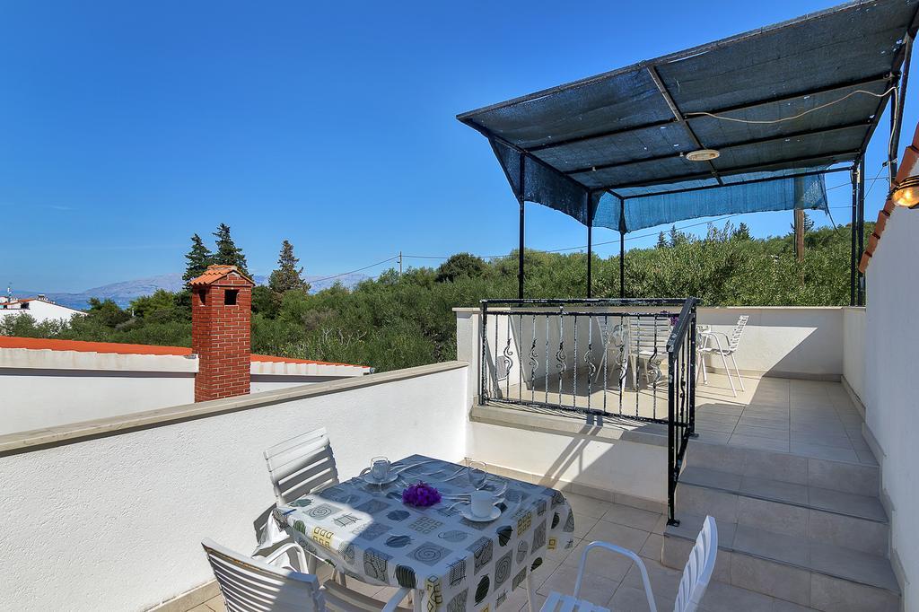 Apartmani Cico Gdinj Экстерьер фото